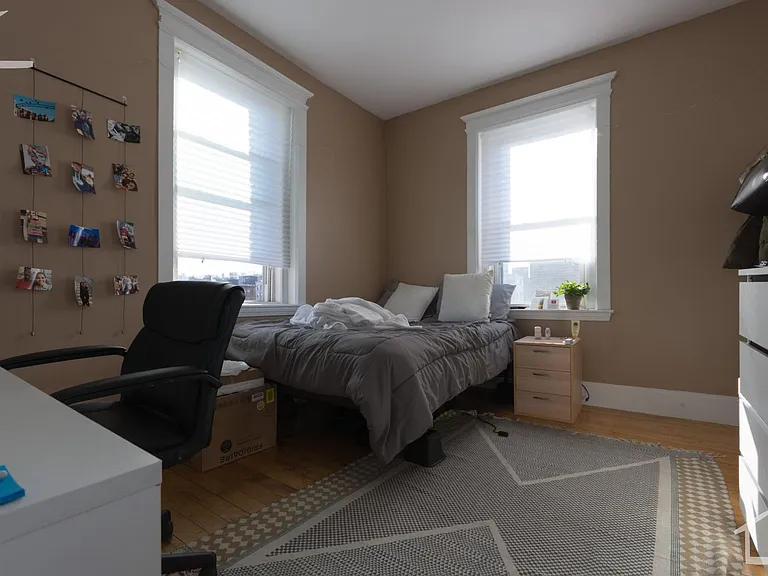 8 Glenville Ave #E — Photo 9