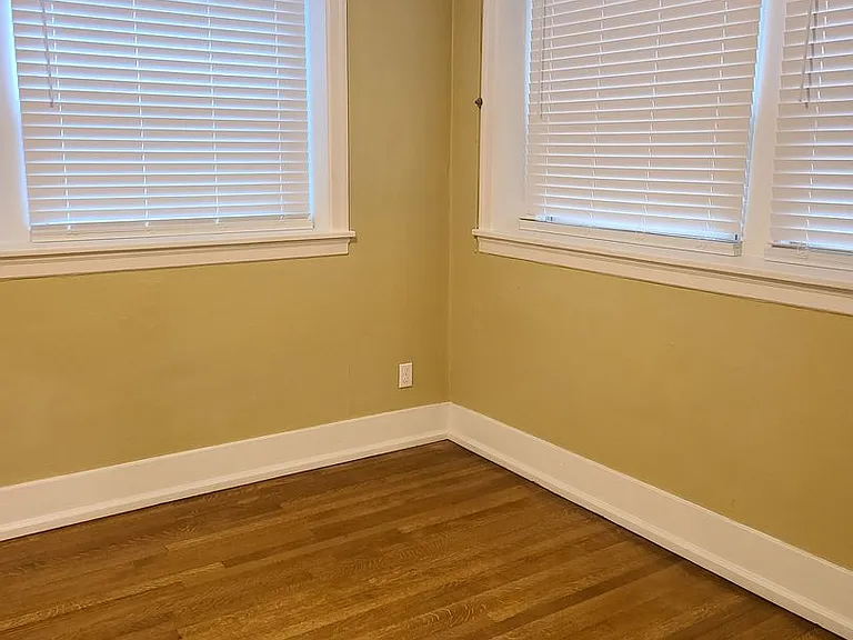 Capitol Building Apartments — Photo 6