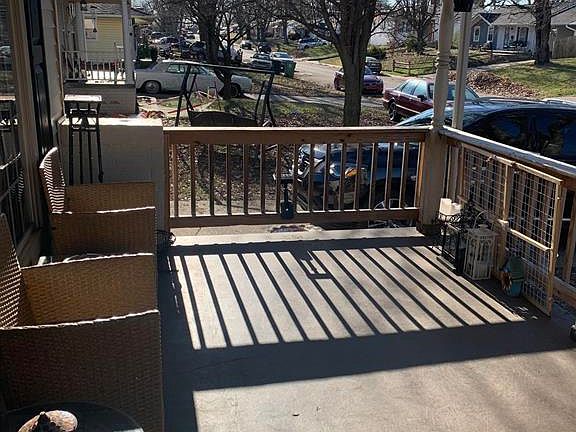 3rd image of 1331 Gilbert Ln