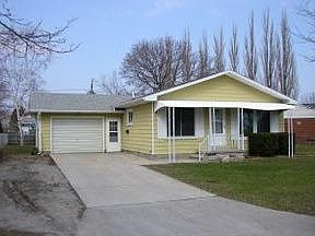 2nd image of 511 E Brege Dr
