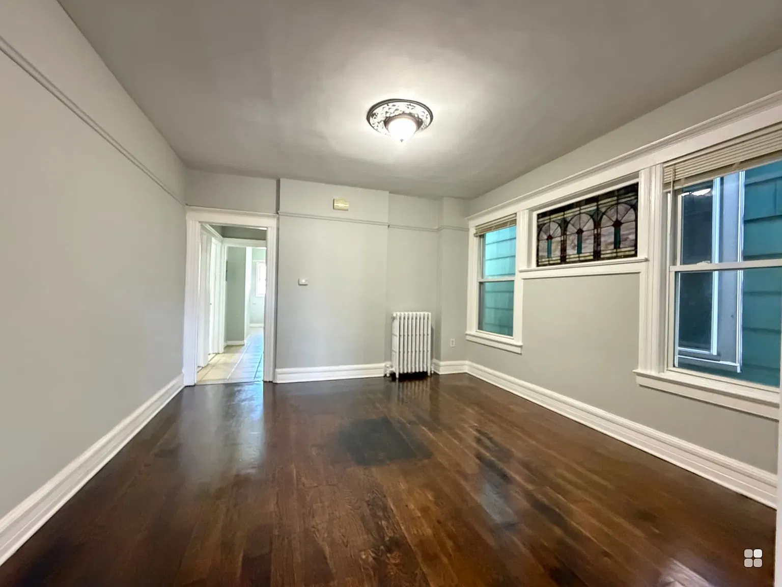 4 bed, 1200 sqft, $2,700 — Photo 4