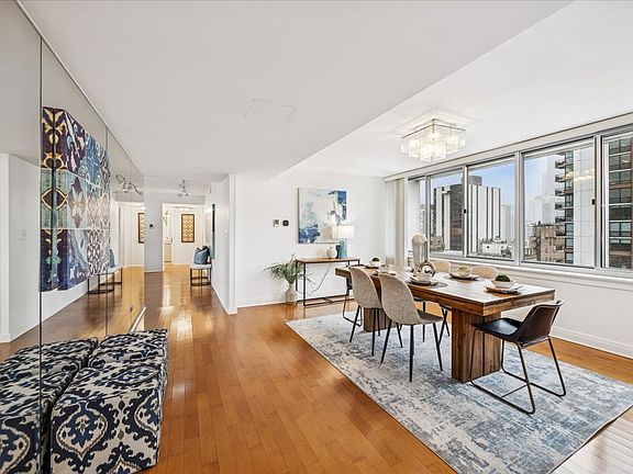 4th image of 1 E Schiller St APT 22A