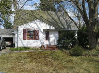 143 Acres Dr, Hamilton, NJ 08690