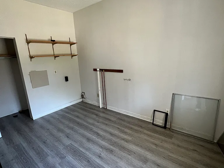 648 Maryland Ave SW — Photo 8