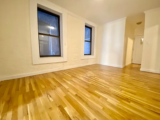 Rented by Corcoran | media 14