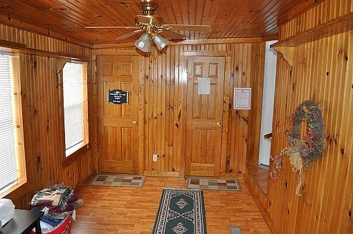2nd image of 113 Mountain View Dr