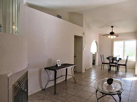 4th image of 30867 Bloomsbury Ln