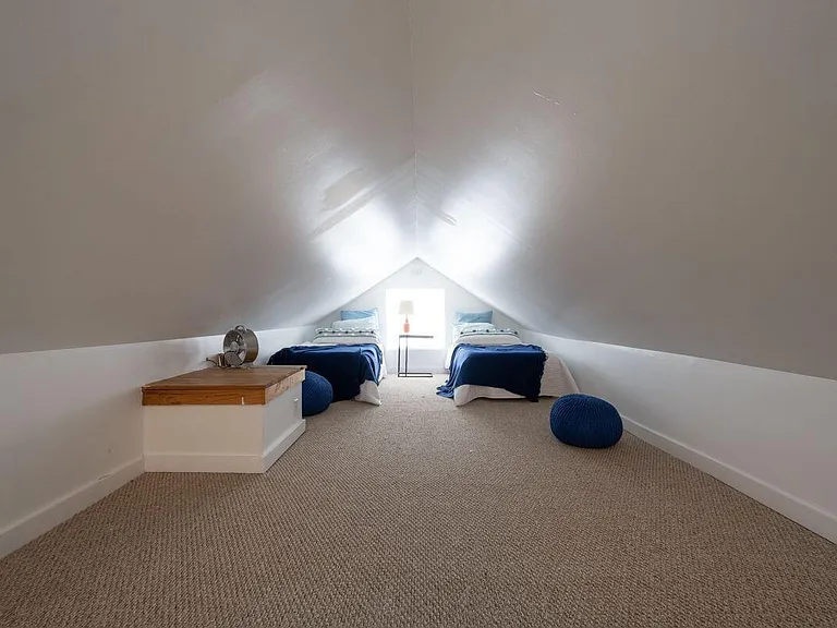 7 Thompson Ln — Photo 11