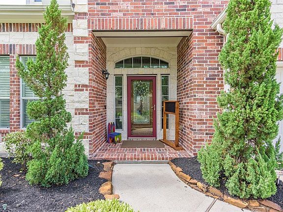4th image of 3313 Brentwood Ln
