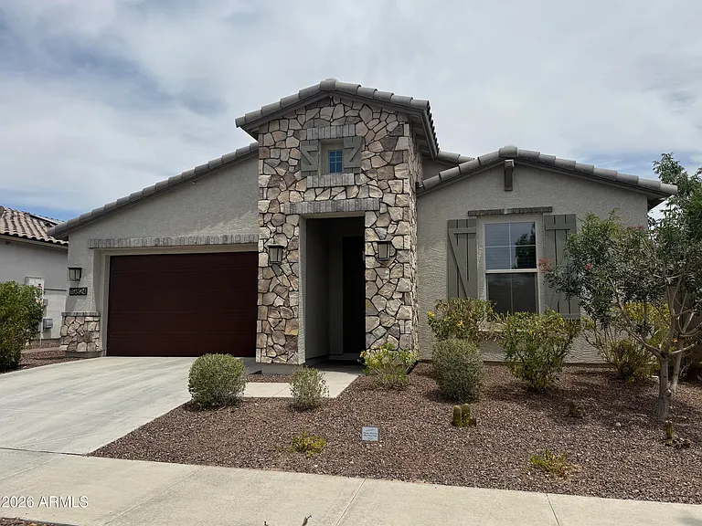 19824 W Exeter Blvd — Photo 1