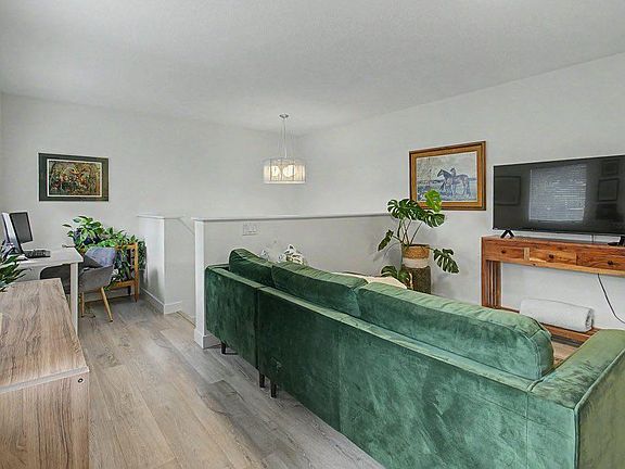 4th image of 2318 N 17th St SE #16