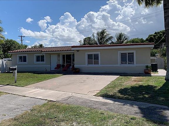 2nd image of 16820 NW 54th Ave