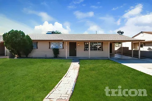 5017 W Sierra Vista Dr Photo 1