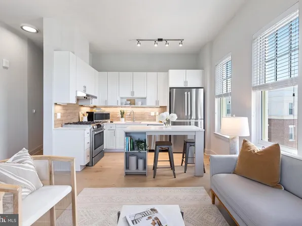 6803 Cameron Unit 402, Washington, DC 20012