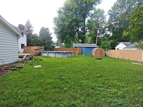 4th image of 3208 N Shoreview Dr