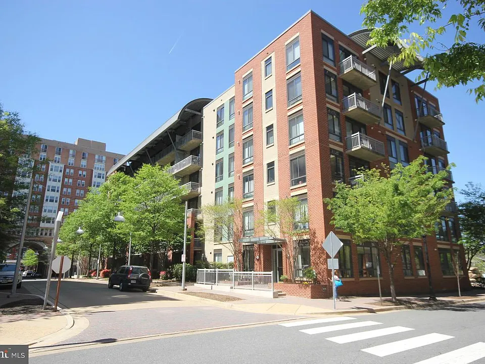 1200 N Hartford St #506