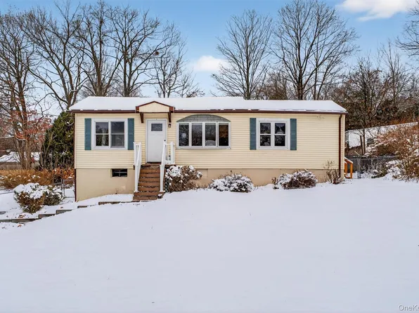 9 Ludwig Drive, Monroe, NY 10950