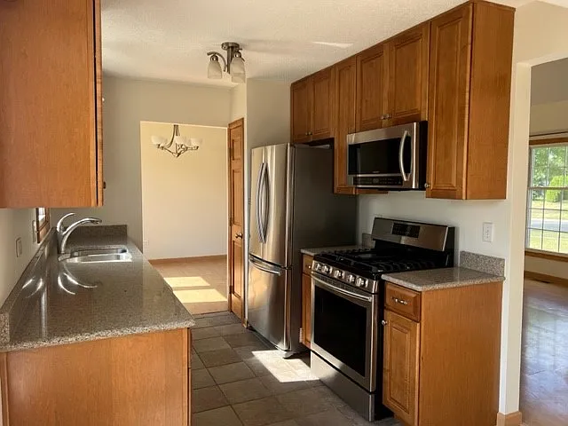2135 Derby Ct — Photo 6
