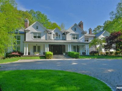 45 Ackerman Rd, Saddle River, NJ, 07458