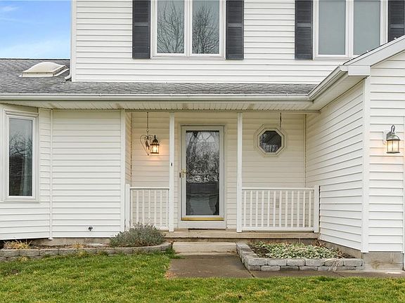 2nd image of 19 Cooper Dr
