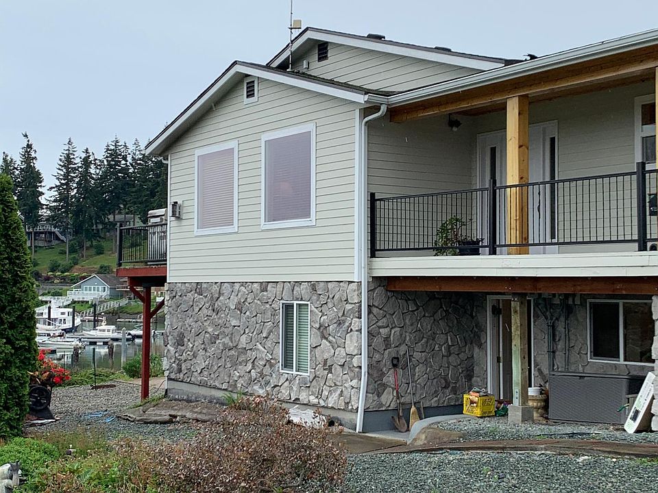 1st image of 2272 Cove Dr #A