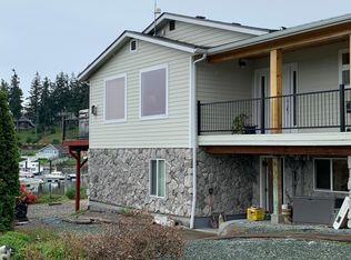 2272 Cove Dr #A, Oak Harbor, WA 98277