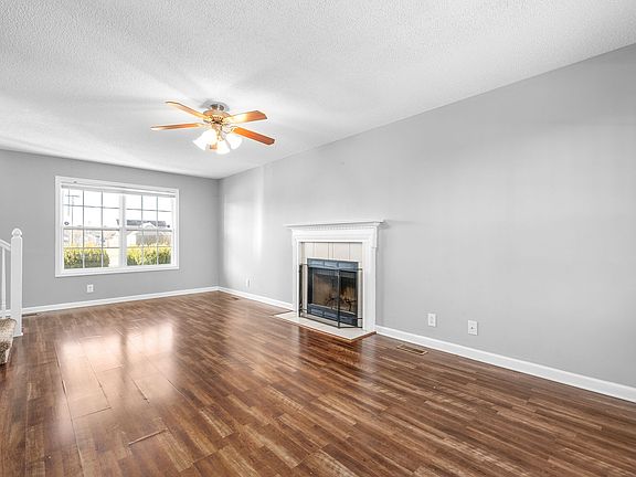5th image of 1397 Jenny Ln