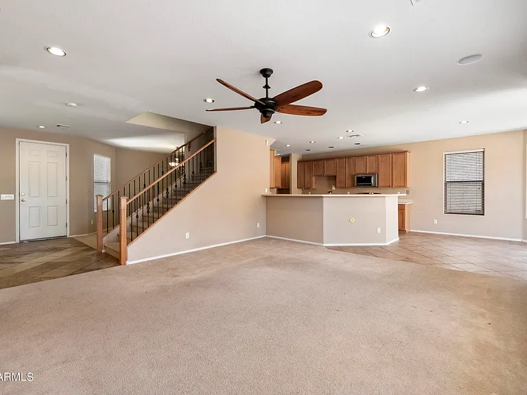 18466 W Westfall Way — Photo 2