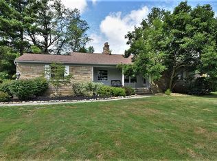 2432 Windy Hill Dr, Pepper Pike, OH 44124