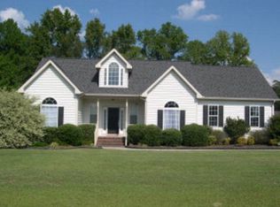301 Morgan Trace Ln, Goldsboro, NC 27530