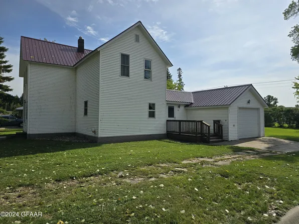 412 W 1st St, Argyle, MN 56713