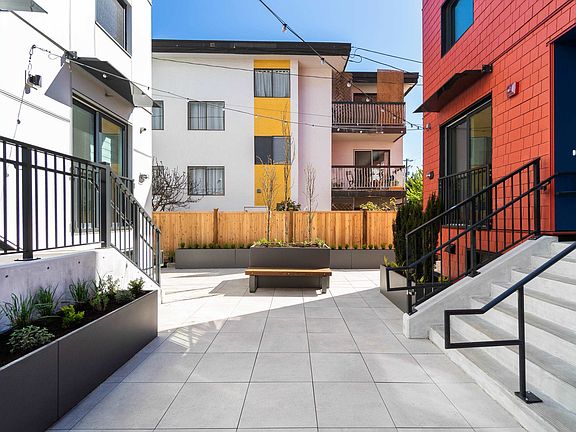 4th image of 1552 E 3rd Ave #124