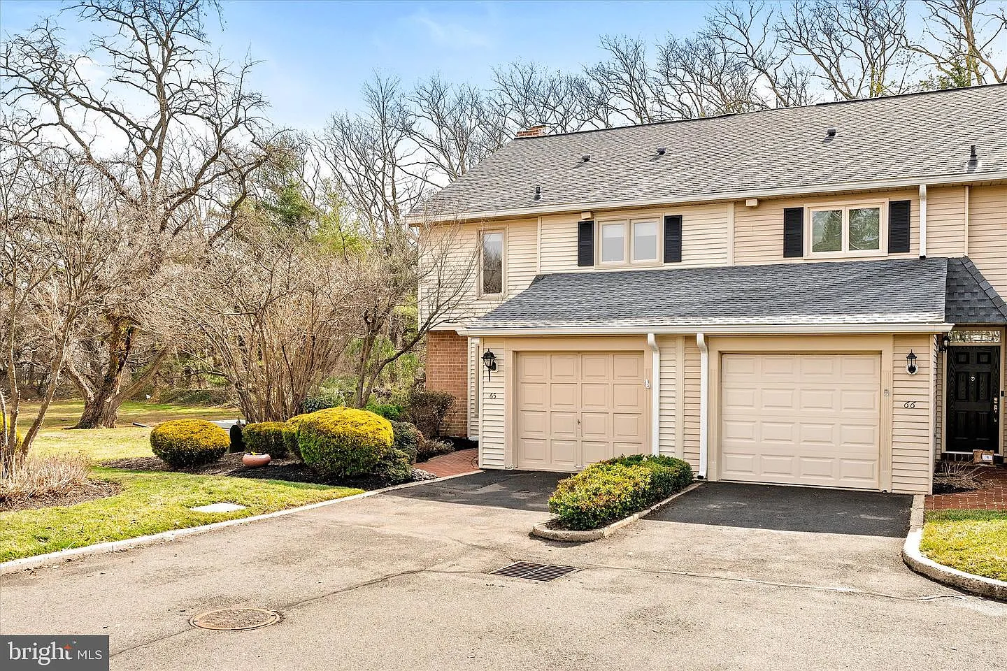 65 Sutphin Pnes photo 1