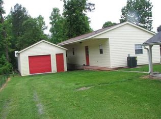 165 S Circle Dr, Livingston, TX 77351