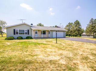 W8675 Hemlock Rd, Beaver Dam, WI 53916