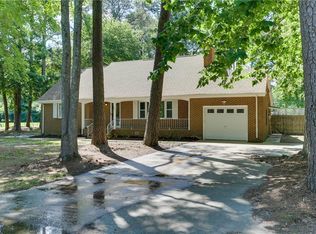 107 S Maple Rd, Yorktown, VA 23693