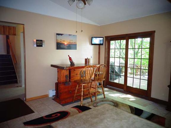 3rd image of 4511 Henry Dr