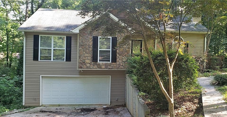 1st image of 2651 Royal Oak Ct