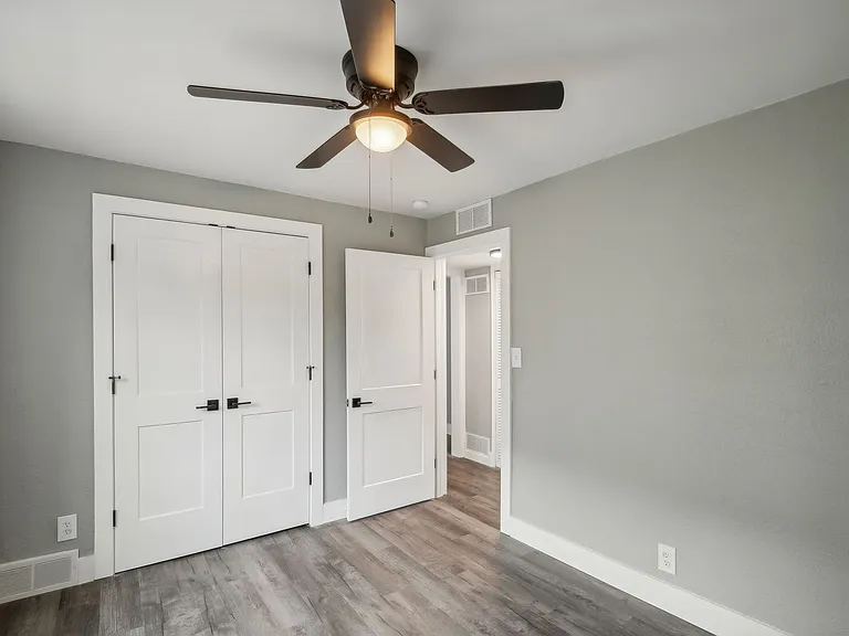 Broadway 46 Apartments — Photo 65