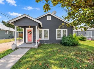 605 Robinson Ave, Kerrville, TX 78028