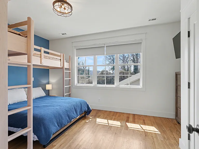 51 Cottonwood St — Photo 5