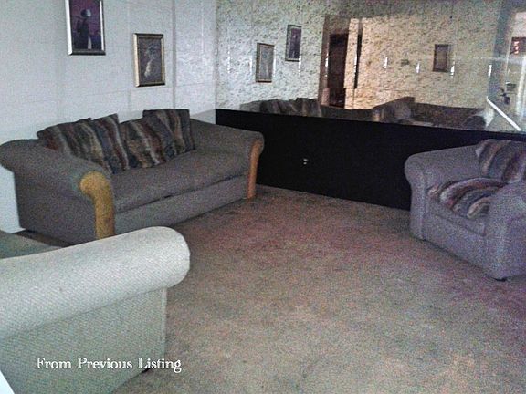 3rd image of 518 Golden Meadows Ln