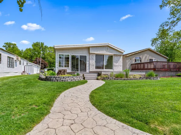 483 Maple Ln, Coldwater, MI 49036
