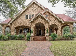 712 W Main St, Waxahachie, TX 75165