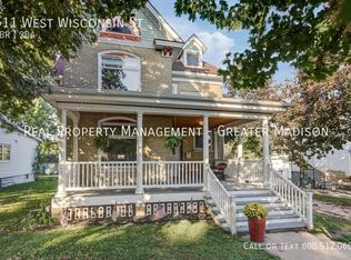 511 W Wisconsin St, Portage, WI 53901