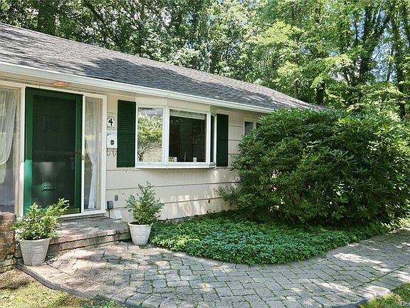 3rd image of 4 Rocklyn Dr