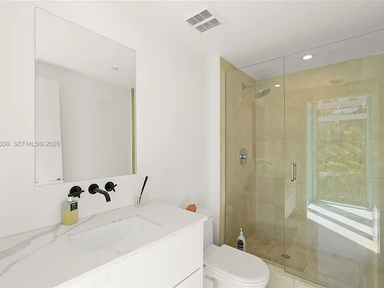 6000 Indian Creek Dr #5B — Photo 29