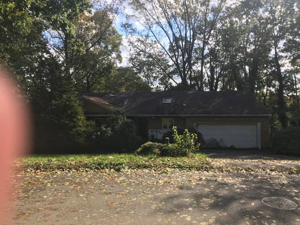 1st image of 67 Dianas Trl