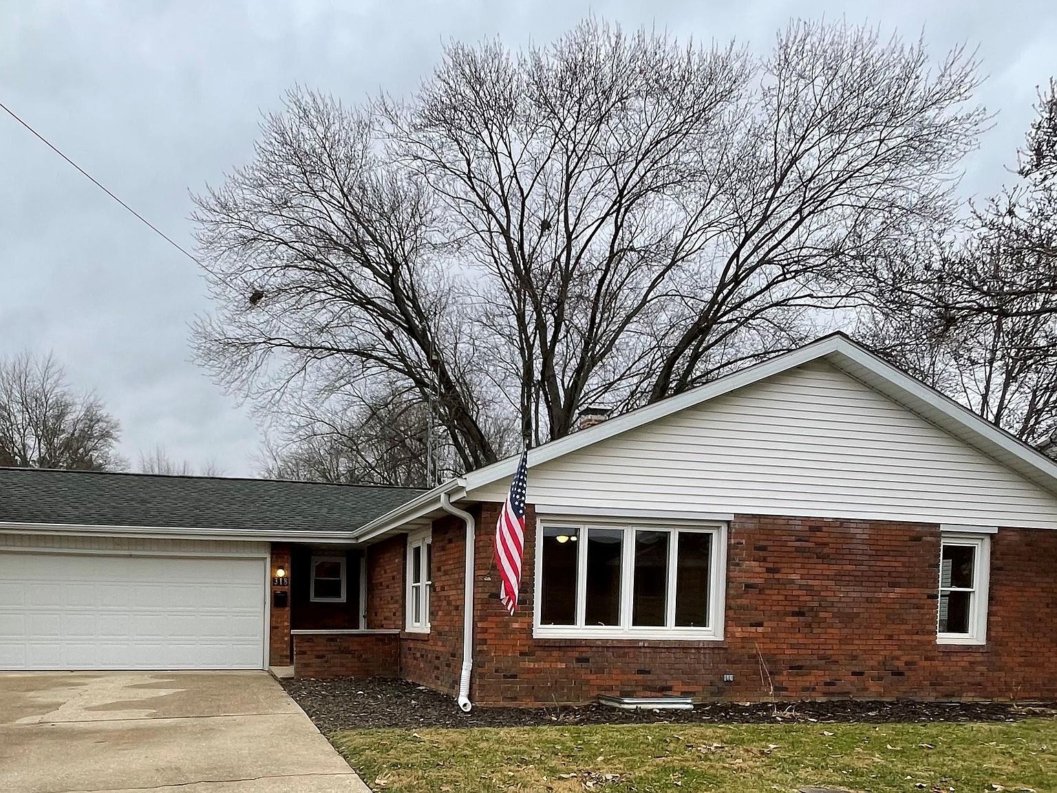 318 E Main St, Odon, IN 47562 Zillow
