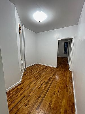 5th image of 445 W 37th St #1FW